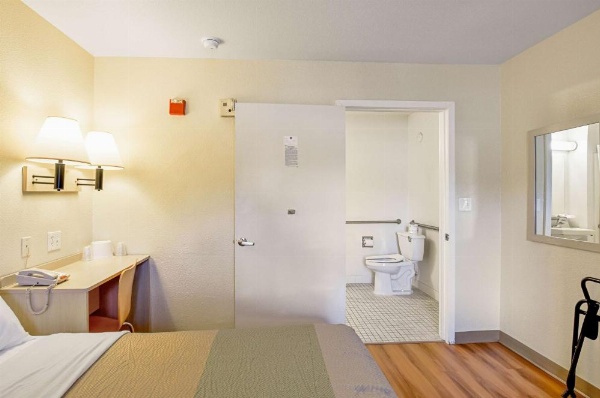 Motel 6 South Lake Tahoe image 12